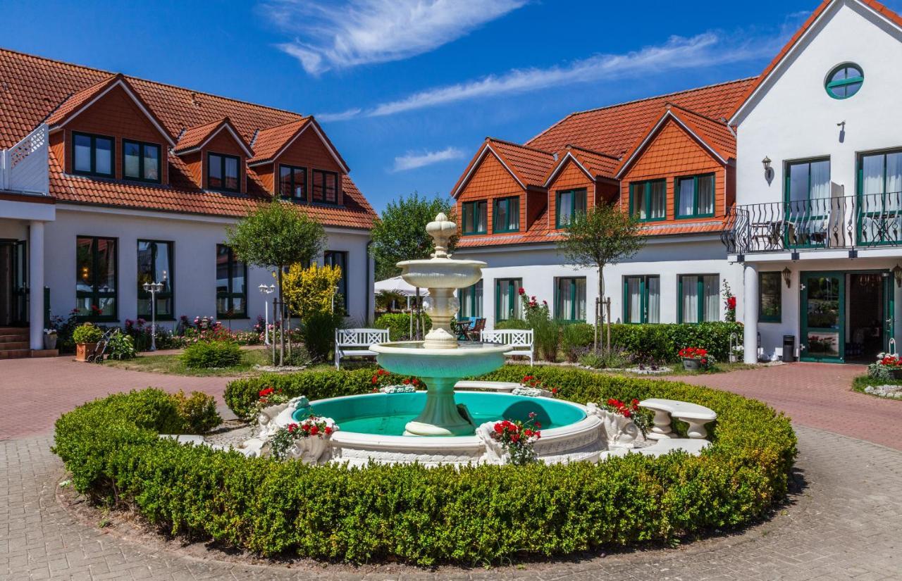 Ferienbungalow Haus Am Teich Boltenhagen  Buitenkant foto
