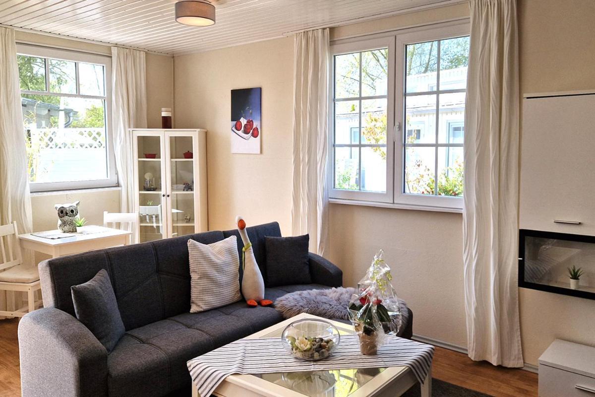 Ferienbungalow Haus Am Teich Boltenhagen  Buitenkant foto